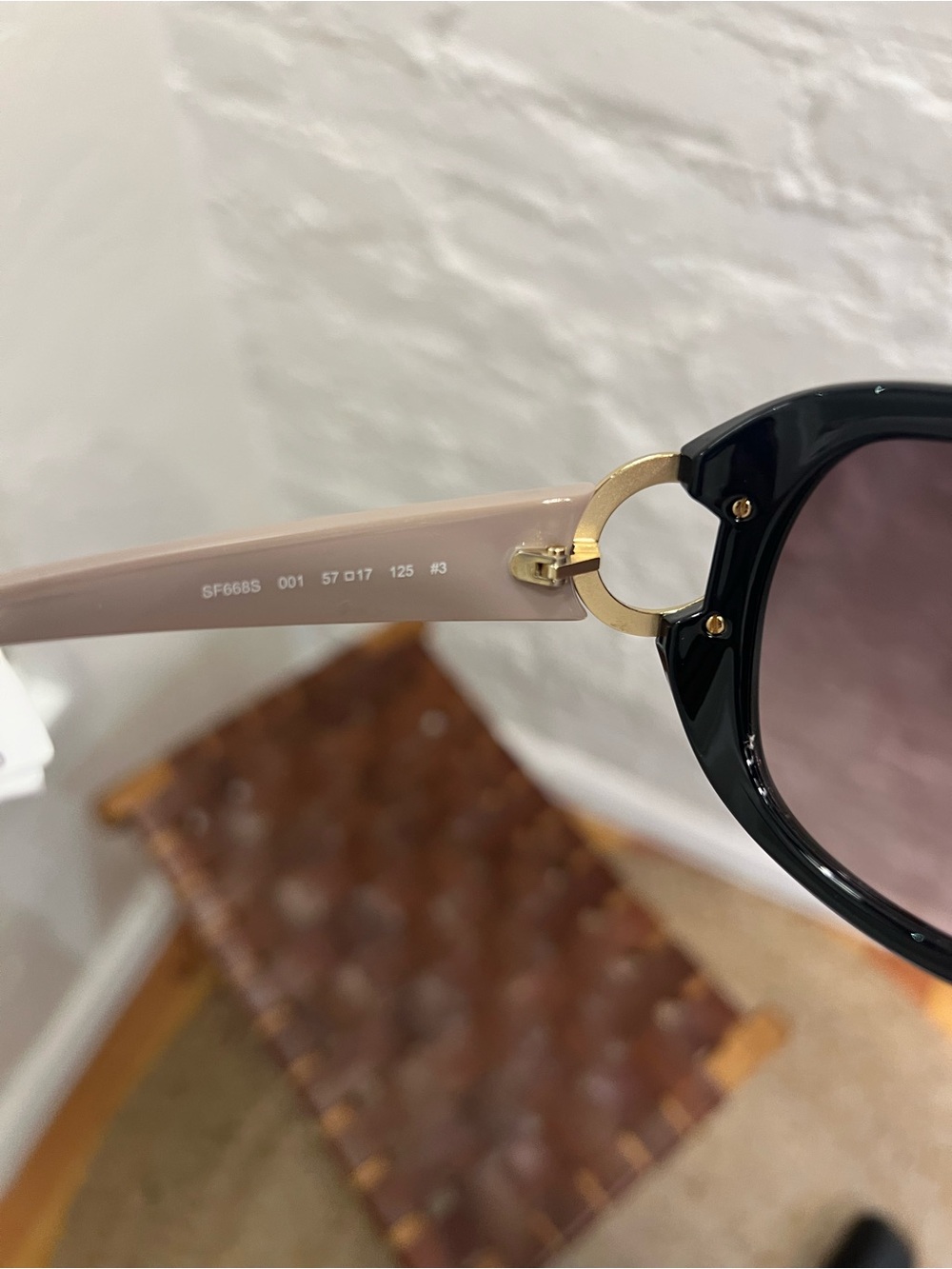 Salvatore Ferragamo SF668S - Picture 5 of 7